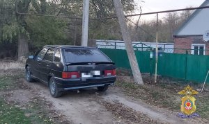 Полицейские Яшалтинского района раскрыли серию краж, совершенных из транспортных средств